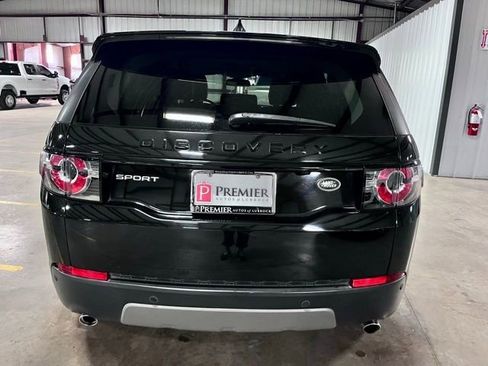 Used 2019 Land Rover Discovery Sport SE image 4
