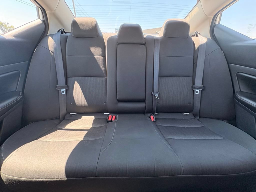 Used 2025 Nissan Altima 2.5 SV FWD image 29