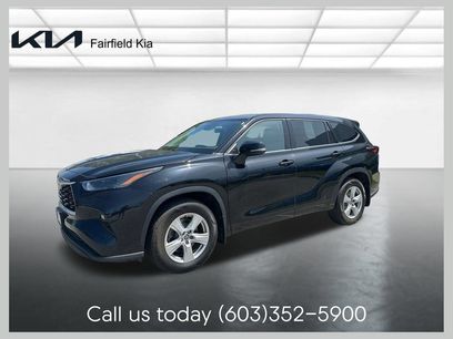 Used 2022 Toyota Highlander LE