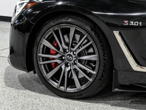 Used 2017 INFINITI Q60 Red Sport 400 RWD image 59