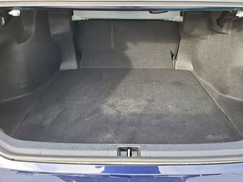 Used 2021 Toyota Camry SE image 19