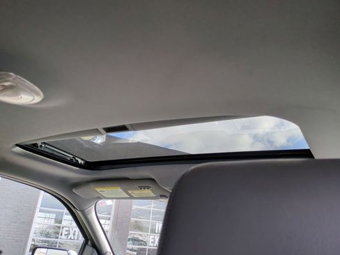 Used 2013 Ford F150 Lariat w/ Luxury Equipment Group image 28