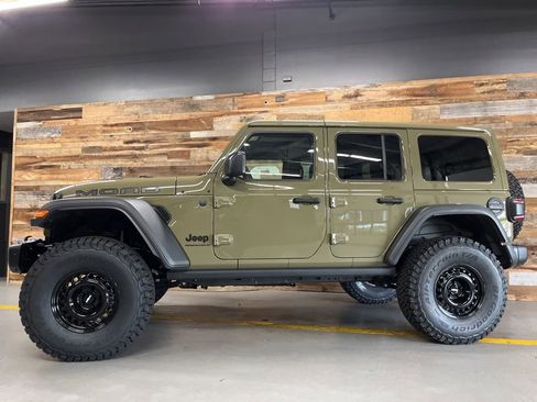New 2026 Jeep Wrangler Unlimited Rubicon 392 w/ Quick Order Package 27X Moab AWD/4WD image 59
