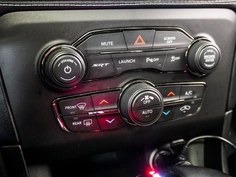 Used 2022 Dodge Charger SRT Hellcat w/ Harman/Kardon Audio Group image 24