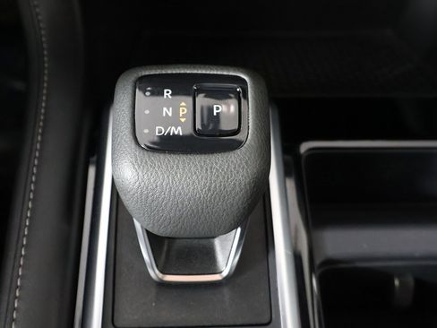 Used 2024 Nissan Pathfinder SV image 49