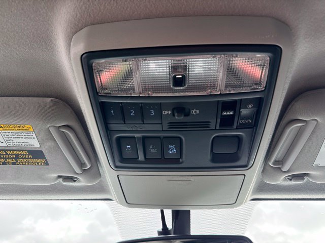 Used 2017 Toyota 4Runner SR5 Premium AWD/4WD image 18