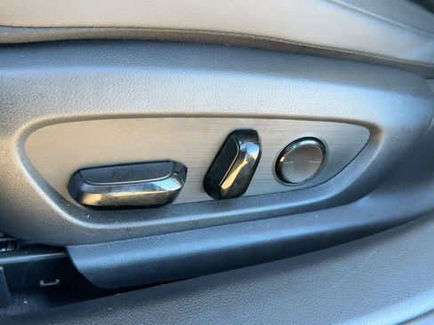 Used 2022 Lexus ES 300h w/ Premium Package image 13