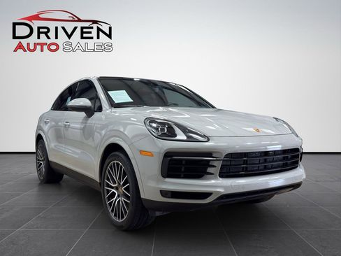 Used 2022 Porsche Cayenne Coupe AWD/4WD image 7
