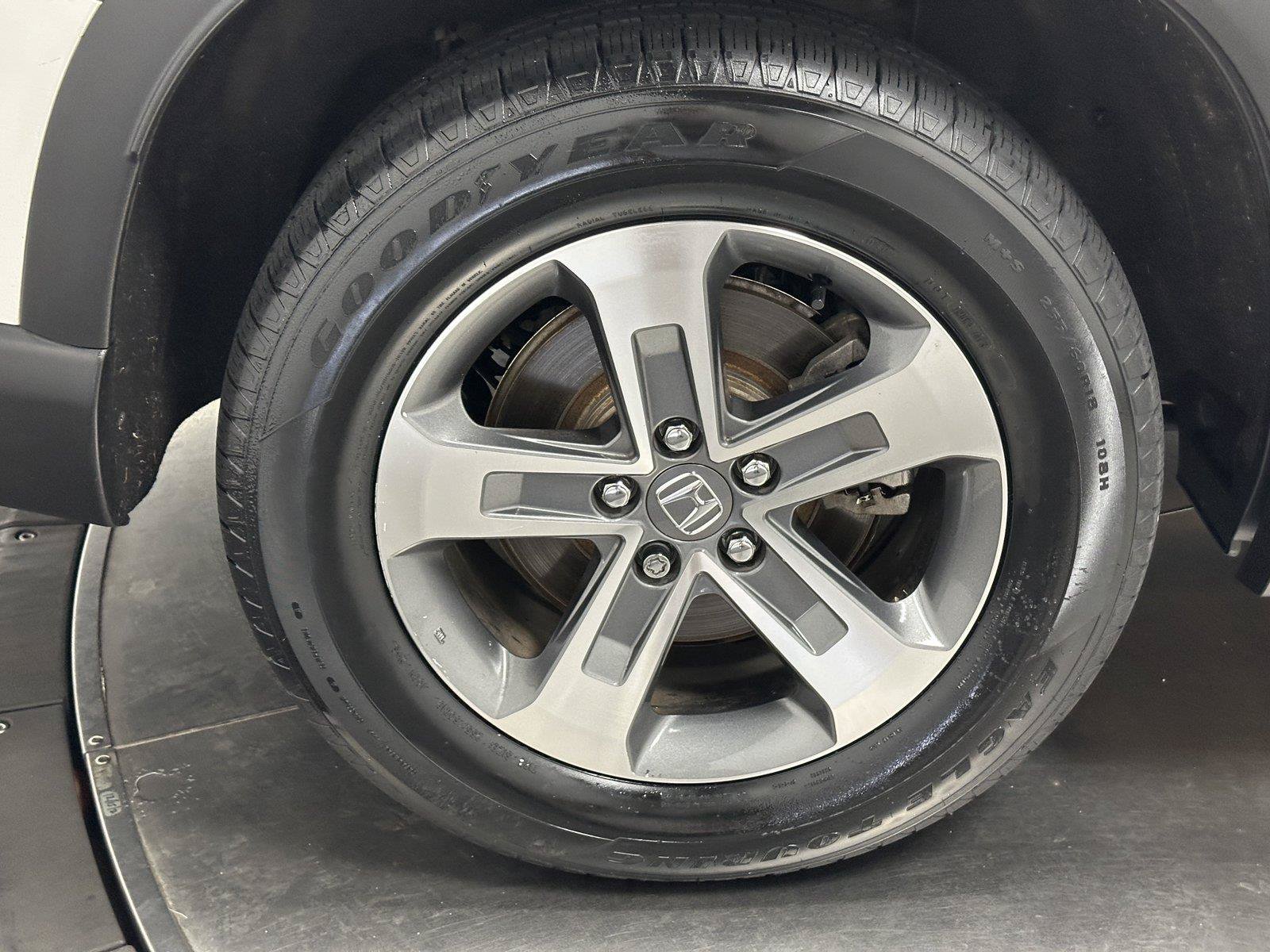 Certified 2025 Honda Pilot EX-L image 16