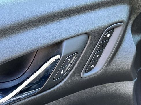 Used 2021 GMC Acadia Denali w/ Denali Ultimate Package image 18