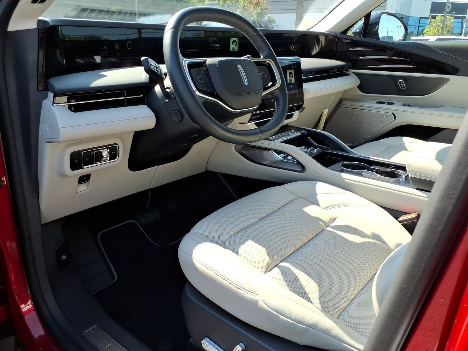Used 2026 Lincoln Nautilus Premier AWD/4WD image 14