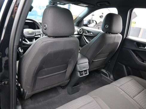 Used 2026 Chevrolet Equinox LT FWD image 33