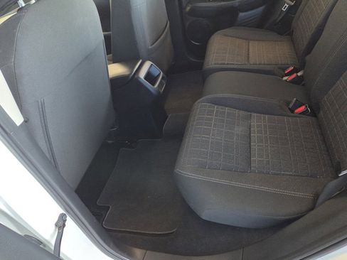 Certified 2024 Honda HR-V LX image 17