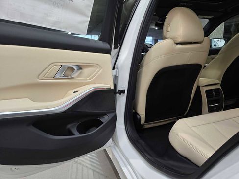 New 2026 BMW 330i xDrive Sedan w/ Premium Package image 28