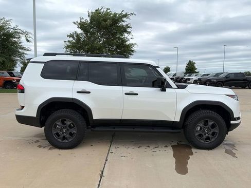 Used 2025 Lexus GX 550 AWD/4WD image 7