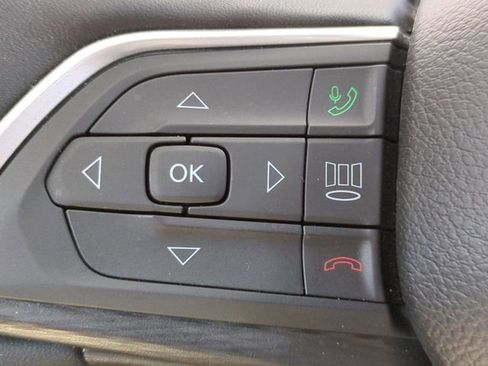 Used 2024 Jeep Grand Cherokee L Laredo RWD image 19