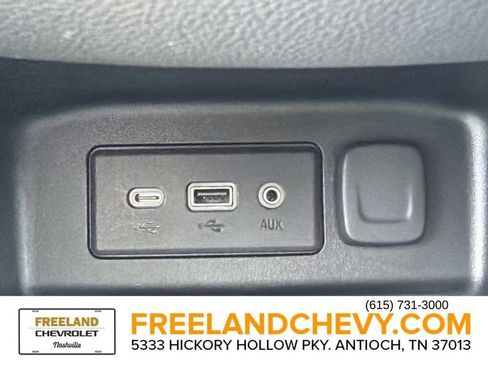 Used 2021 Chevrolet Equinox LT FWD image 33