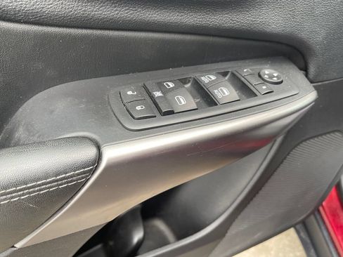 Used 2020 Jeep Cherokee Limited w/ Technology Group AWD/4WD image 14