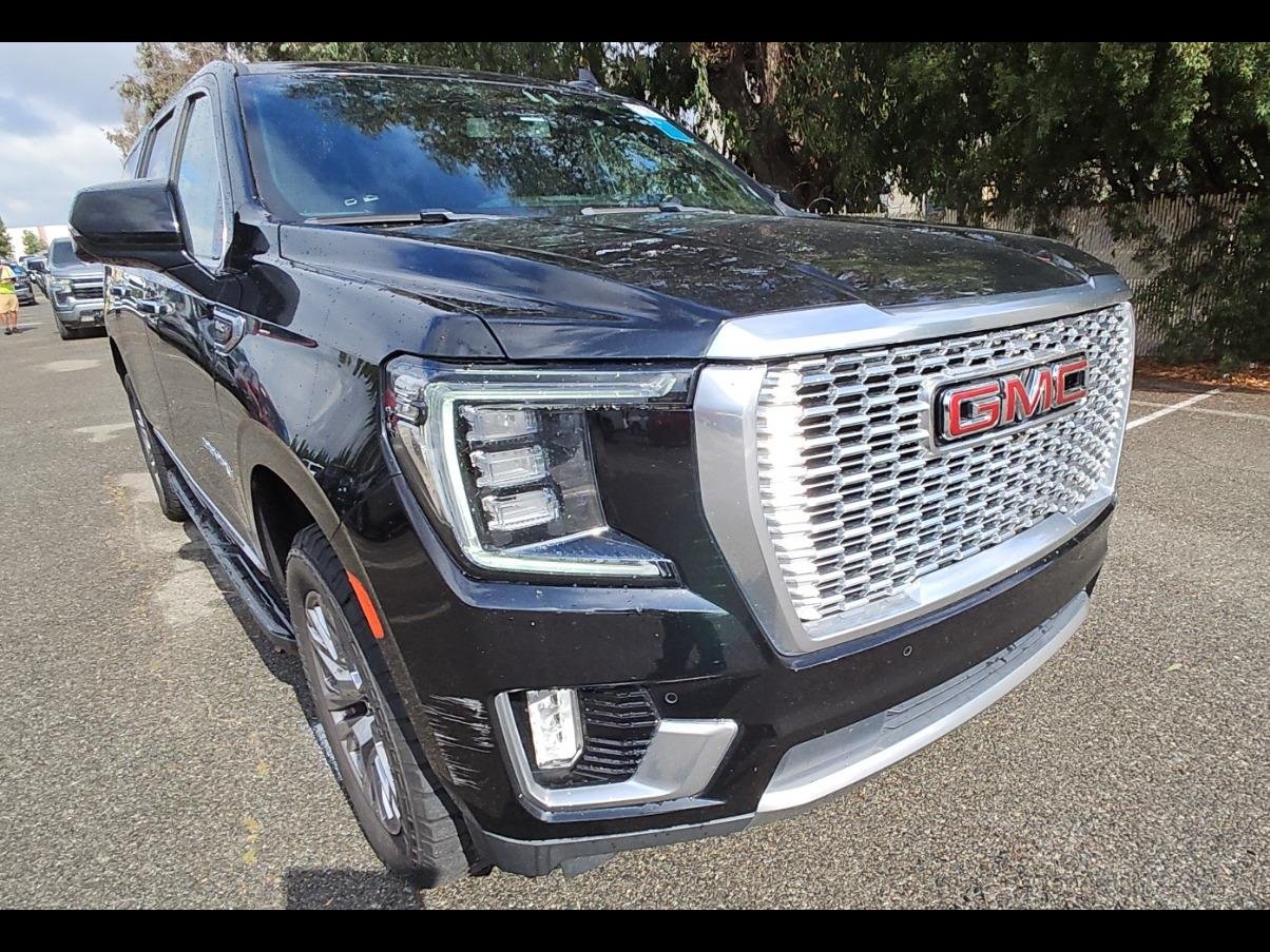 Used 2021 GMC Yukon XL Denali AWD/4WD image 15