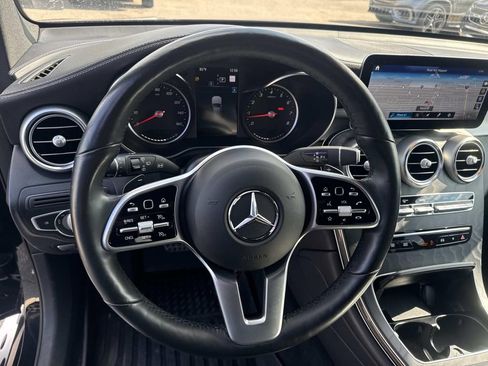 Used 2022 Mercedes-Benz GLC 300 4MATIC w/ AMG Line image 21