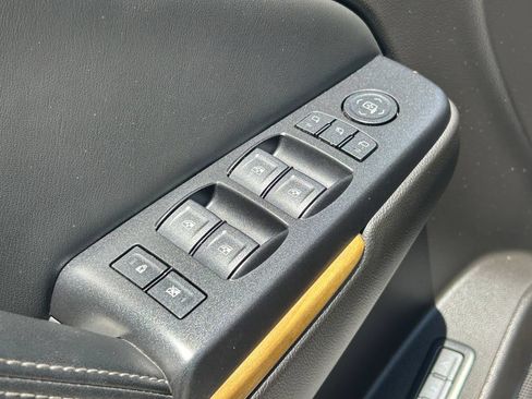 Used 2017 GMC Yukon Denali RWD image 27