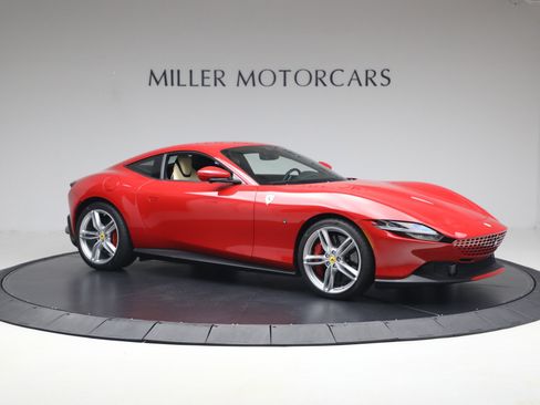 Certified 2022 Ferrari Roma RWD image 11