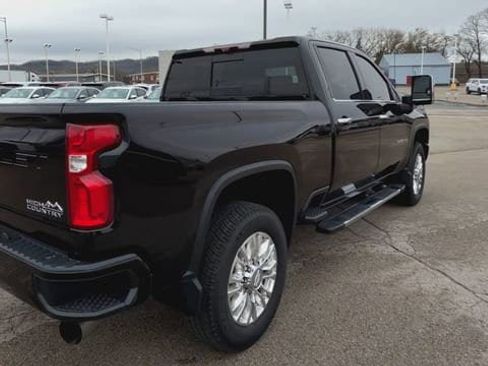 Used 2020 Chevrolet Silverado 2500 High Country w/ Z71 Off-Road Package AWD/4WD image 12