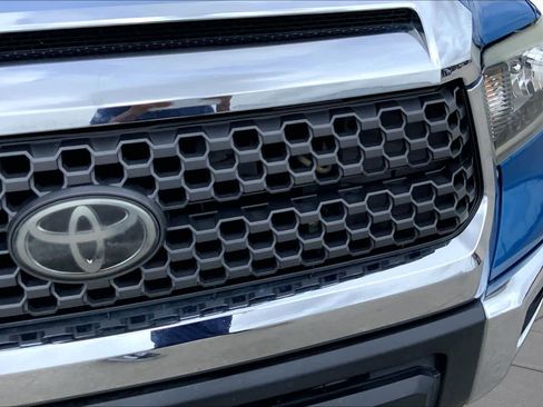Used 2018 Toyota Tundra SR5 w/ SR5 Upgrade Package RWD image 29