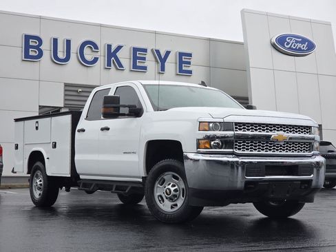 Used 2019 Chevrolet Silverado 2500 W/T w/ WT Convenience Package AWD/4WD image 2