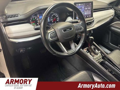 Used 2022 Jeep Compass Limited image 9