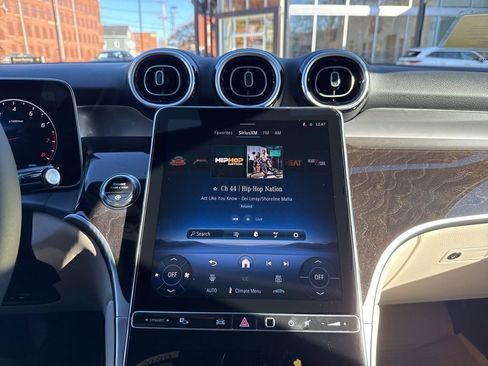 Certified 2026 Mercedes-Benz GLC 300 4MATIC image 30