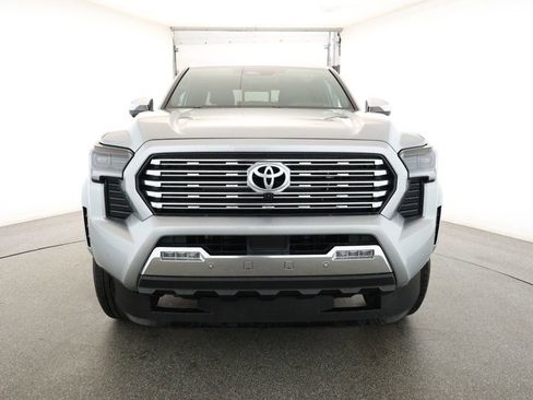Used 2025 Toyota Tacoma Limited image 2