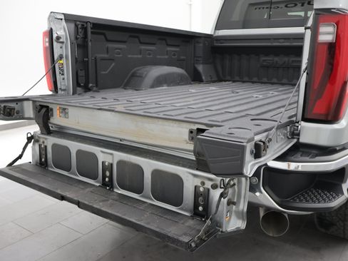 Used 2025 GMC Sierra 2500 SLT w/ SLT Premium Package AWD/4WD image 34
