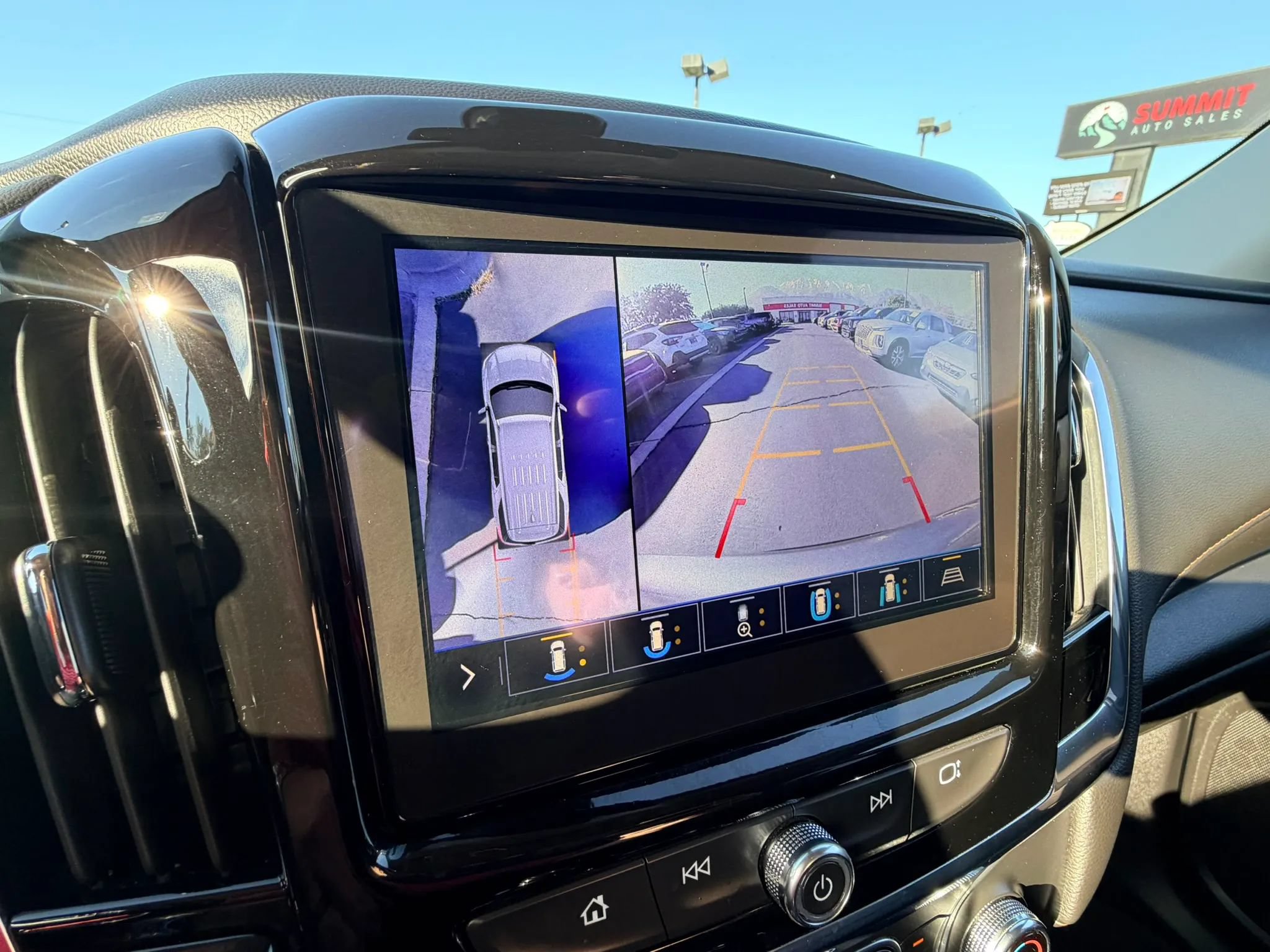 Used 2020 Chevrolet Traverse RS AWD/4WD image 18