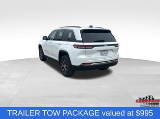 Used 2024 Jeep Grand Cherokee Limited w/ Trailer Tow Package AWD/4WD video 3