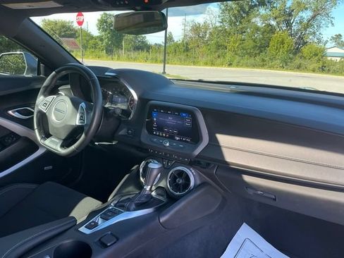 Used 2022 Chevrolet Camaro LT RWD image 18