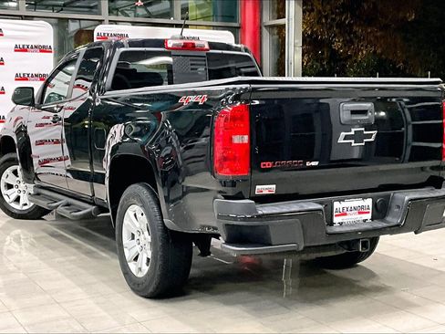 Used 2019 Chevrolet Colorado LT w/ Redline Special Edition image 10