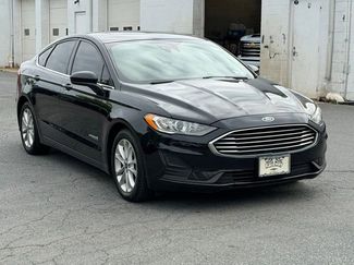 Used 2019 Ford Fusion SE FWD video 1