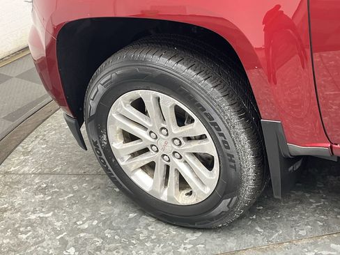 Used 2017 GMC Canyon SLT w/ Driver Alert Package image 33