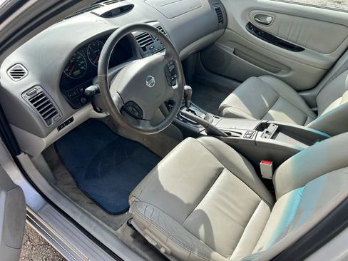Used 2003 Nissan Maxima GLE w/ (DLX) Meridian Edition Pkg image 4