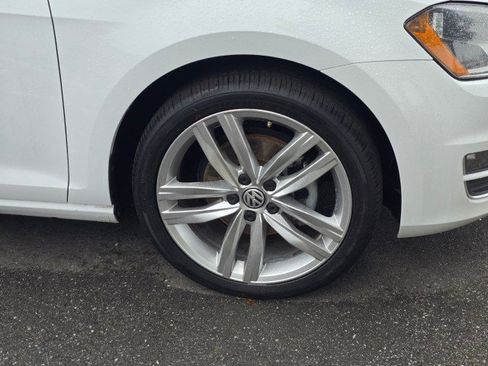 Used 2015 Volkswagen Golf SEL image 2