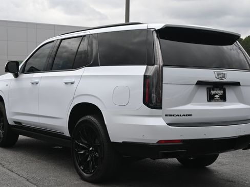 Used 2026 Cadillac Escalade Sport w/ LPO, ONYX Package image 14