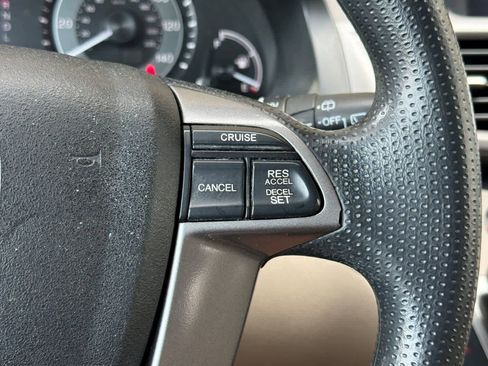 Used 2015 Honda Odyssey EX image 27