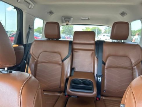 Used 2022 Nissan Pathfinder Platinum w/ Lighting Package (N93) AWD/4WD image 34