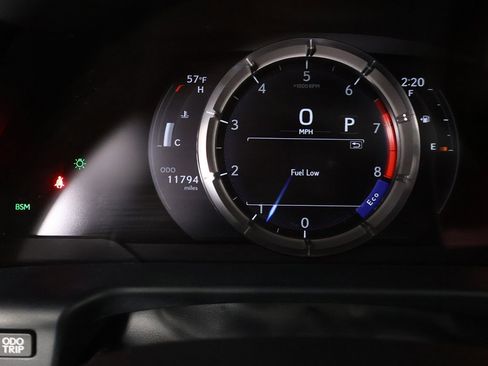 Used 2024 Lexus ES 350 F Sport w/ Technology Package image 40