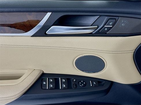 Used 2017 BMW X3 sDrive28i image 11