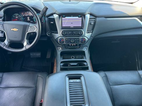 Used 2018 Chevrolet Suburban Premier AWD/4WD image 18