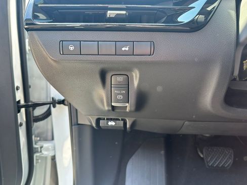 New 2025 Nissan Murano SV image 15