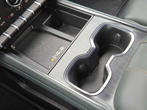 Certified 2025 GMC Acadia AT4 AWD/4WD image 20