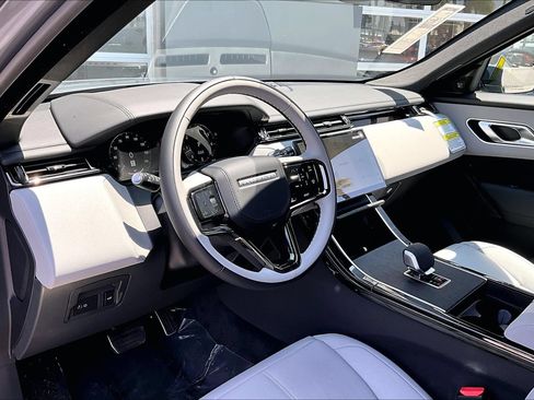 New 2026 Land Rover Range Rover Velar Dynamic SE AWD/4WD image 6
